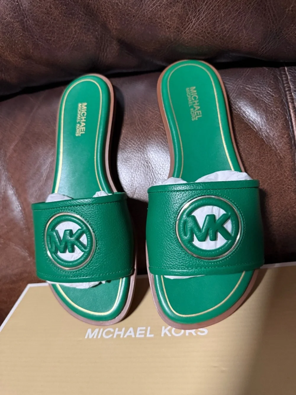 Michael Kors MK PALMETTO DEANNA CUT OUT SLIDE - Picture 3 of 4